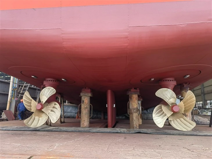 Irs Approval Well Mounted Azimuth Thruster With Fixed Pitch For Tugboat suppliers